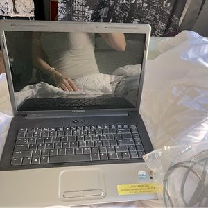 Large, great, fast working laptop 🖤